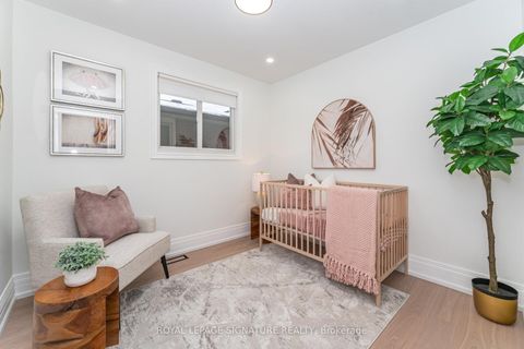 Photo 23 at 70 Oakmount Crescent, Glen Shields, Vaughan