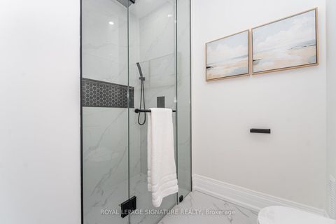 Photo 25 at 70 Oakmount Crescent, Glen Shields, Vaughan