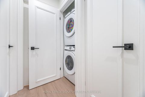 Photo 26 at 70 Oakmount Crescent, Glen Shields, Vaughan