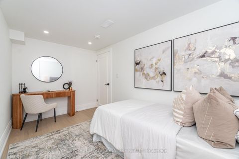 Photo 41 at 70 Oakmount Crescent, Glen Shields, Vaughan