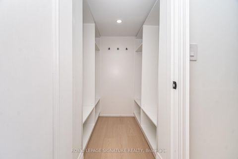 Photo 43 at 70 Oakmount Crescent, Glen Shields, Vaughan