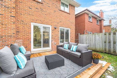 Photo 45 at 70 Oakmount Crescent, Glen Shields, Vaughan