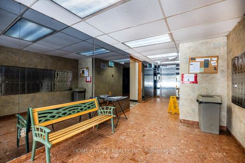 Photo 5 at 412 - 454 Centre Street, Central, Oshawa