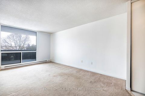 Photo 21 at 412 - 454 Centre Street, Central, Oshawa