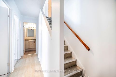 Photo 22 at 412 - 454 Centre Street, Central, Oshawa