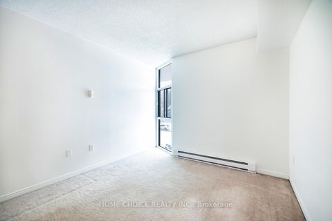 Photo 24 at 412 - 454 Centre Street, Central, Oshawa