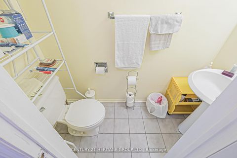 Photo 10 at 261 Badessa Circle, Brownridge, Vaughan