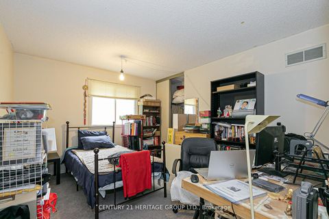 Photo 16 at 261 Badessa Circle, Brownridge, Vaughan