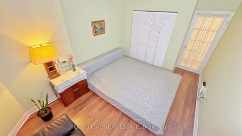 Photo 6 at 109 - 2511 Lakeshore Road W, BR Bronte, Oakville