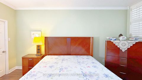 Photo 11 at 109 - 2511 Lakeshore Road W, BR Bronte, Oakville