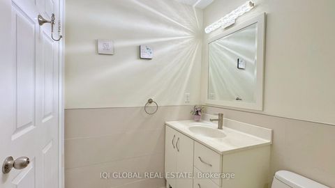 Photo 13 at 109 - 2511 Lakeshore Road W, BR Bronte, Oakville