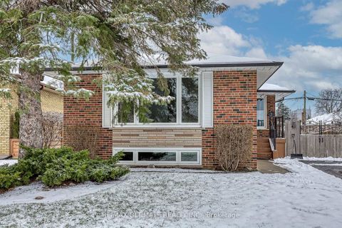 Photo 1 at 7 Chopin Avenue, Ionview, Toronto