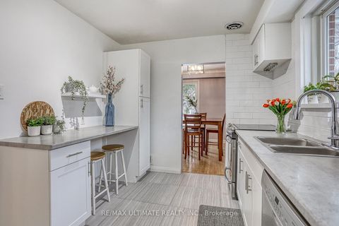 Photo 12 at 7 Chopin Avenue, Ionview, Toronto