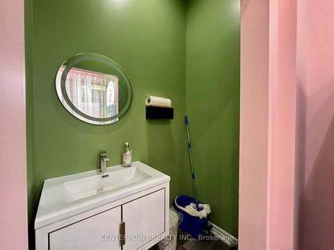 Photo 3 at 16 - 19 Milliken Boulevard, Milliken, Toronto