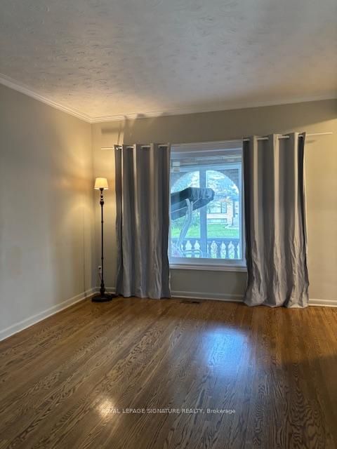 Photo 11 at 1 Brady Crescent, Jane Heights, Toronto