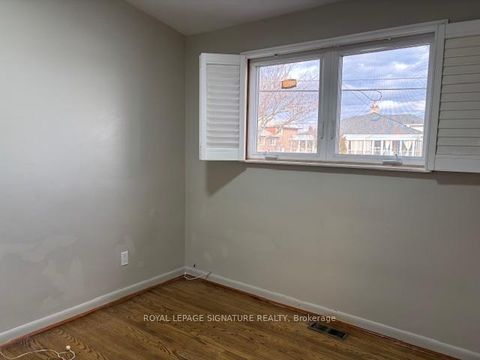 Photo 24 at 1 Brady Crescent, Jane Heights, Toronto