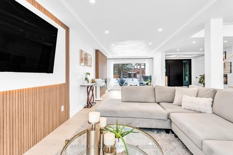 Photo 9 at 1 Rosegarden Crescent, Oak Ridges, Richmond Hill