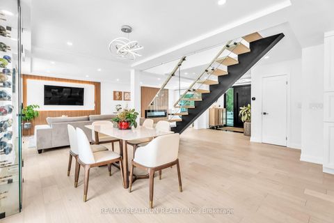 Photo 16 at 1 Rosegarden Crescent, Oak Ridges, Richmond Hill