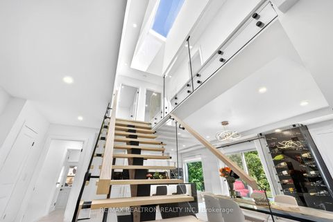 Photo 19 at 1 Rosegarden Crescent, Oak Ridges, Richmond Hill