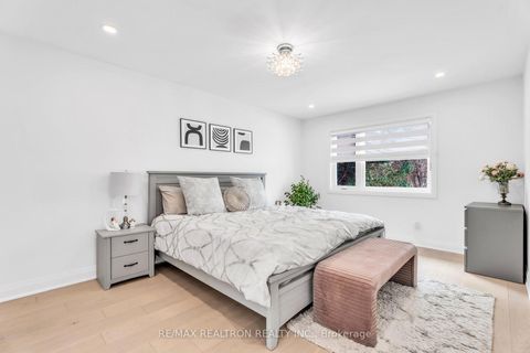 Photo 22 at 1 Rosegarden Crescent, Oak Ridges, Richmond Hill