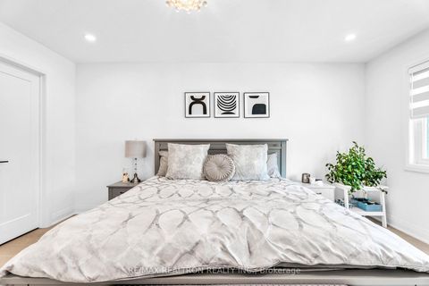 Photo 23 at 1 Rosegarden Crescent, Oak Ridges, Richmond Hill