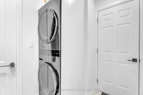 Photo 34 at 1 Rosegarden Crescent, Oak Ridges, Richmond Hill