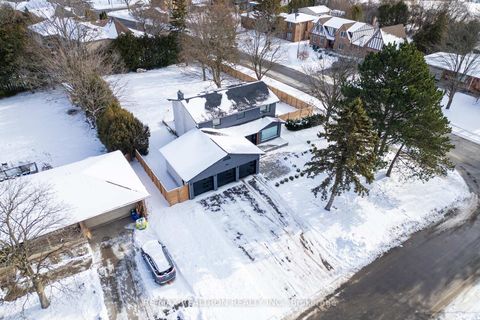 Photo 43 at 1 Rosegarden Crescent, Oak Ridges, Richmond Hill