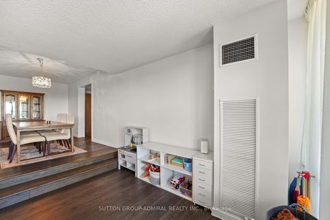 Photo 16 at 1001 - 270 Scarlett Road, Smythe, Toronto