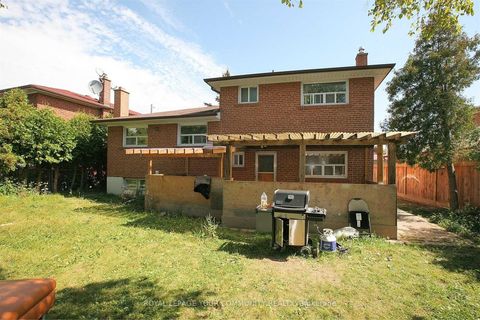 Photo 14 at 8 Stanwood Crescent, Humbermede, Toronto