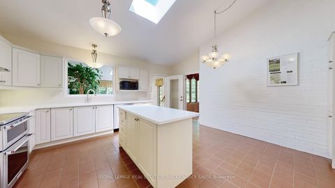 Photo 12 at 21 Banbury Road, Don Mills, Toronto