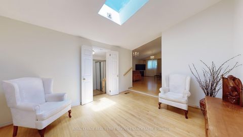 Photo 19 at 21 Banbury Road, Don Mills, Toronto