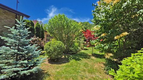 Photo 34 at 21 Banbury Road, Don Mills, Toronto