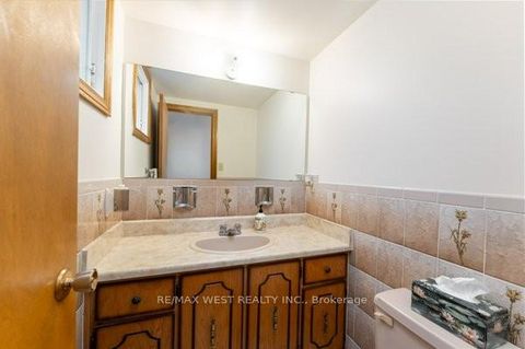 Photo 14 at 8 Hearne Avenue, Rustic, Toronto