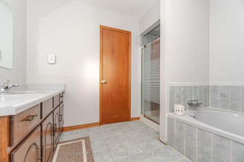 Photo 23 at 260 Old Orchard Circle, WC Wedgewood Creek, Oakville