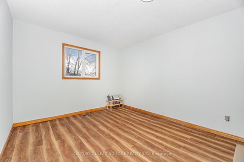 Photo 25 at 260 Old Orchard Circle, WC Wedgewood Creek, Oakville