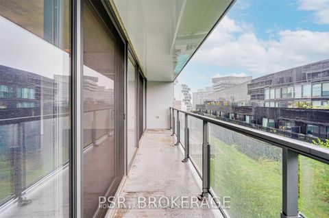 Photo 15 at 617 - 32 Trolley Crescent, Moss Park, Toronto