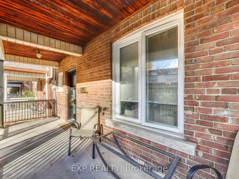 Photo 2 at 29 Cloverdale Road, Pellam Park, Toronto