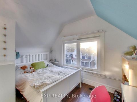 Photo 20 at 29 Cloverdale Road, Pellam Park, Toronto