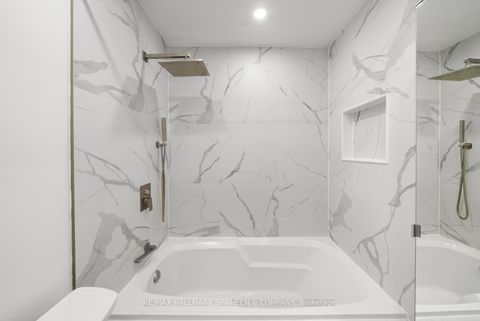 Photo 30 at 331 - 500 Richmond Street W, Waterfront Communities C1, Toronto