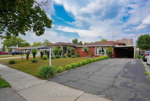Photo 4 at 81 Silverstone Drive, Jamestown, Toronto