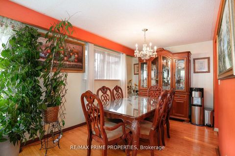 Photo 14 at 81 Silverstone Drive, Jamestown, Toronto