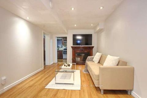 Photo 10 at 7-13 - 13 Lotherton Pathway, Glen Park, Toronto