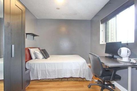 Photo 21 at 7-13 - 13 Lotherton Pathway, Glen Park, Toronto