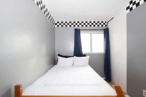 Photo 25 at 7-13 - 13 Lotherton Pathway, Glen Park, Toronto