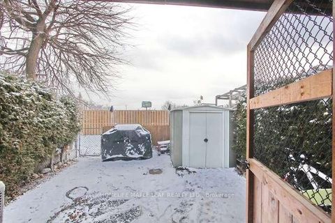 Photo 33 at 7-13 - 13 Lotherton Pathway, Glen Park, Toronto