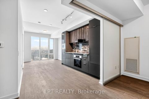 Photo 10 at 536 - 20 O'Neill Road, Don Mills, Toronto