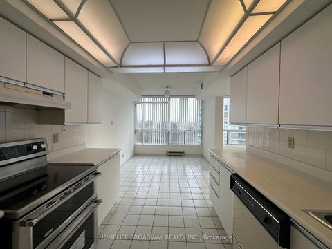 Photo 6 at 814 - 4725 Sheppard Avenue E, Malvern West, Toronto