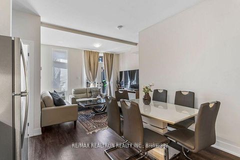 Photo 6 at 12 - 8 Sayers Lane, Oak Ridges, Richmond Hill