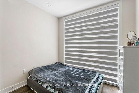 Photo 7 at 12 - 8 Sayers Lane, Oak Ridges, Richmond Hill