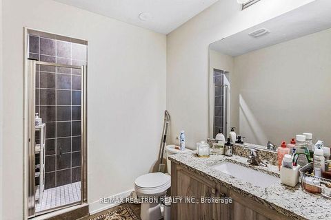 Photo 9 at 12 - 8 Sayers Lane, Oak Ridges, Richmond Hill